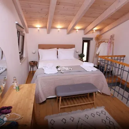 Kabanas 3 Cosy * Chania (Crete)